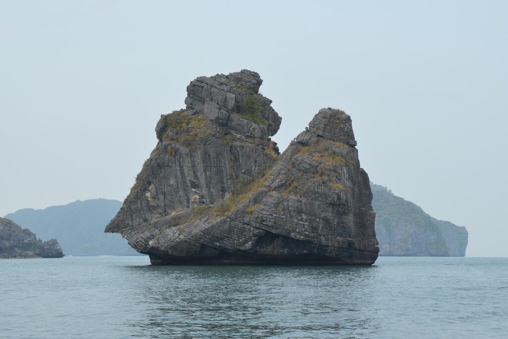 **Ang Thong Marine Park – jak zaplanować wycieczkę do tropikalnego raju?** Ang Thong Marine Park – jak zaplanować wycieczkę do tropikalnego raju? 6