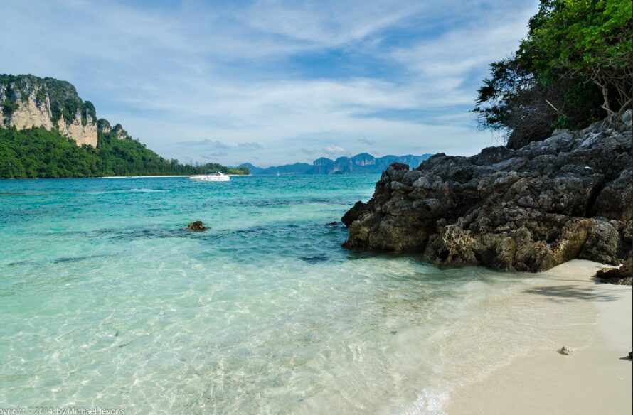 Chicken Island na Krabi – skalny kurczak 🐔, rajska plaża i sekretny przesmyk. Czy warto tu popłynąć? 4