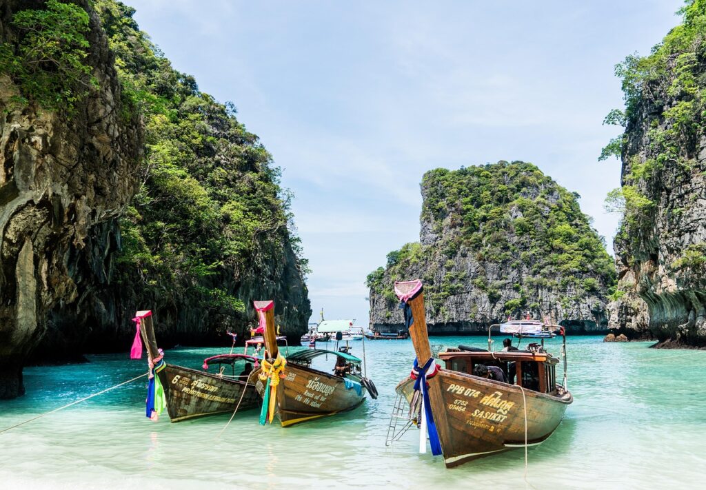 Słynna zatoka Maya Bay na Koh Phi Phi, czyli prawdziwy raj na Ziemi! 3