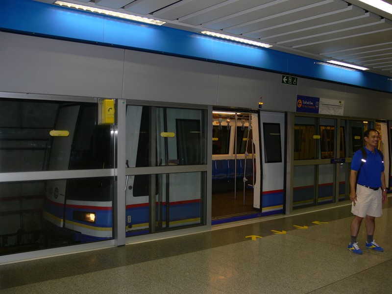 Metro MRT w Bangkoku - bilety, ceny, stacje, linie 6