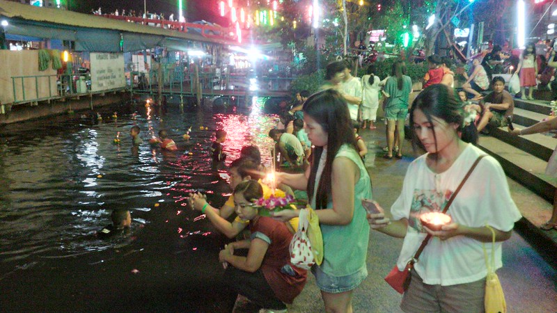 Loy Krathong 2025 – kiedy i gdzie świętować Festiwal Świateł w Tajlandii​ 3