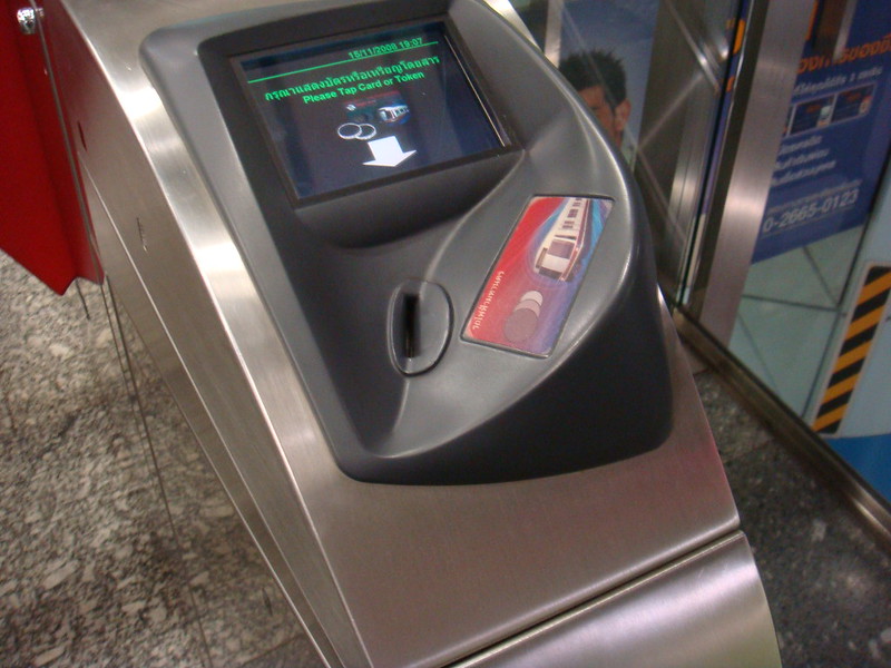 Metro MRT w Bangkoku - bilety, ceny, stacje, linie 9