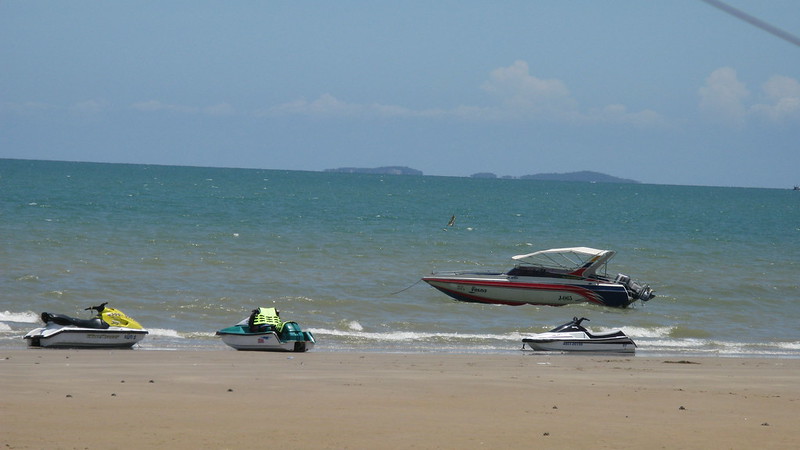 **Jomtien Beach – spokojna strona Pattaya** Jomtien Beach – spokojna strona Pattaya 2