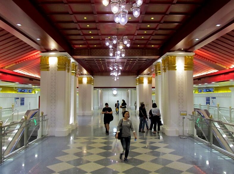 Metro MRT w Bangkoku - bilety, ceny, stacje, linie 7