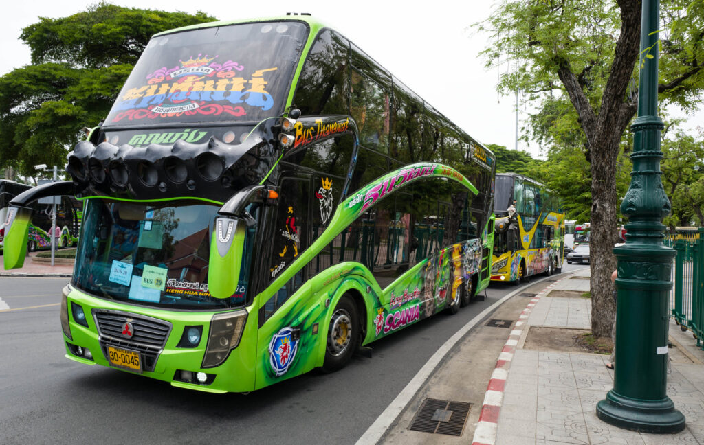 Transport w Tajlandii - autobusy i minivany 2
