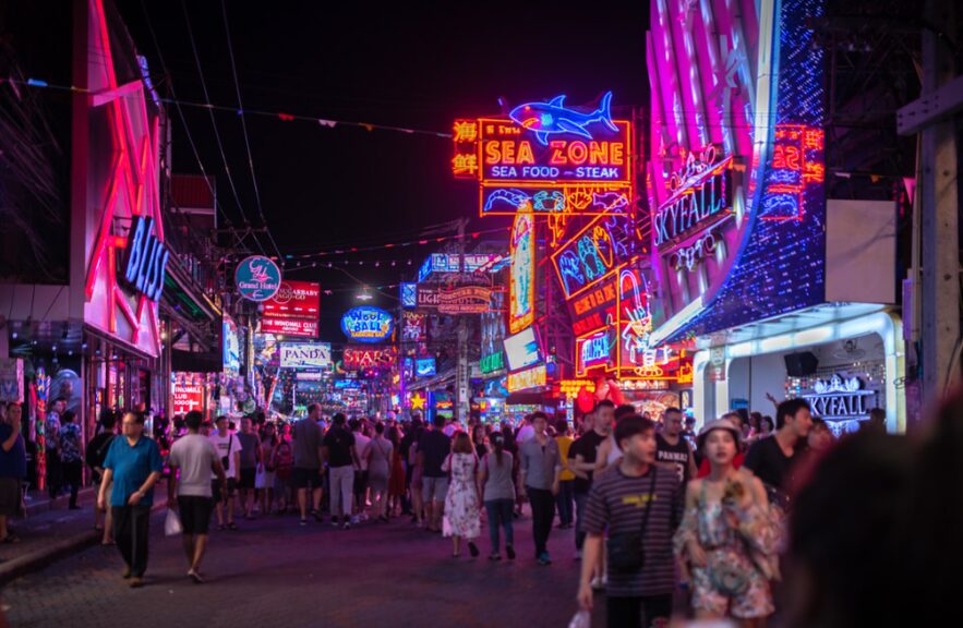 Walking Street - imprezowe serce Pattaya. Gdzie iść na Zabawę? 3