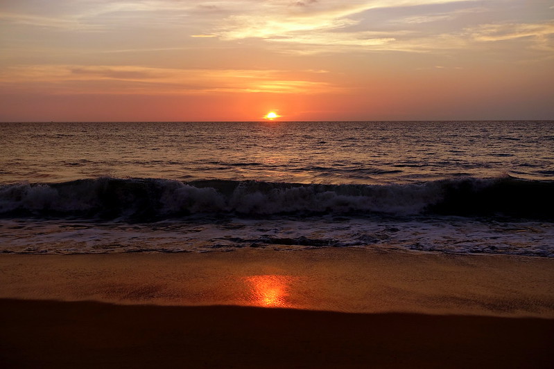 Mai Khao Beach – Dzika, Długa plaża Na Phuket pod samolotami 7