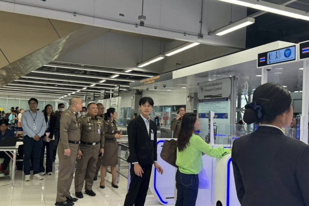 **Tajlandzkie Biuro Imigracyjne chce walczyć z visa runami** Tajlandzkie Biuro Imigracyjne chce walczyć z visa runami 2