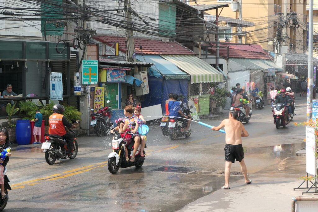 Songkran 2026 – Tajski Nowy Rok. kiedy jest, gdzie świętować i co warto wiedzieć 2